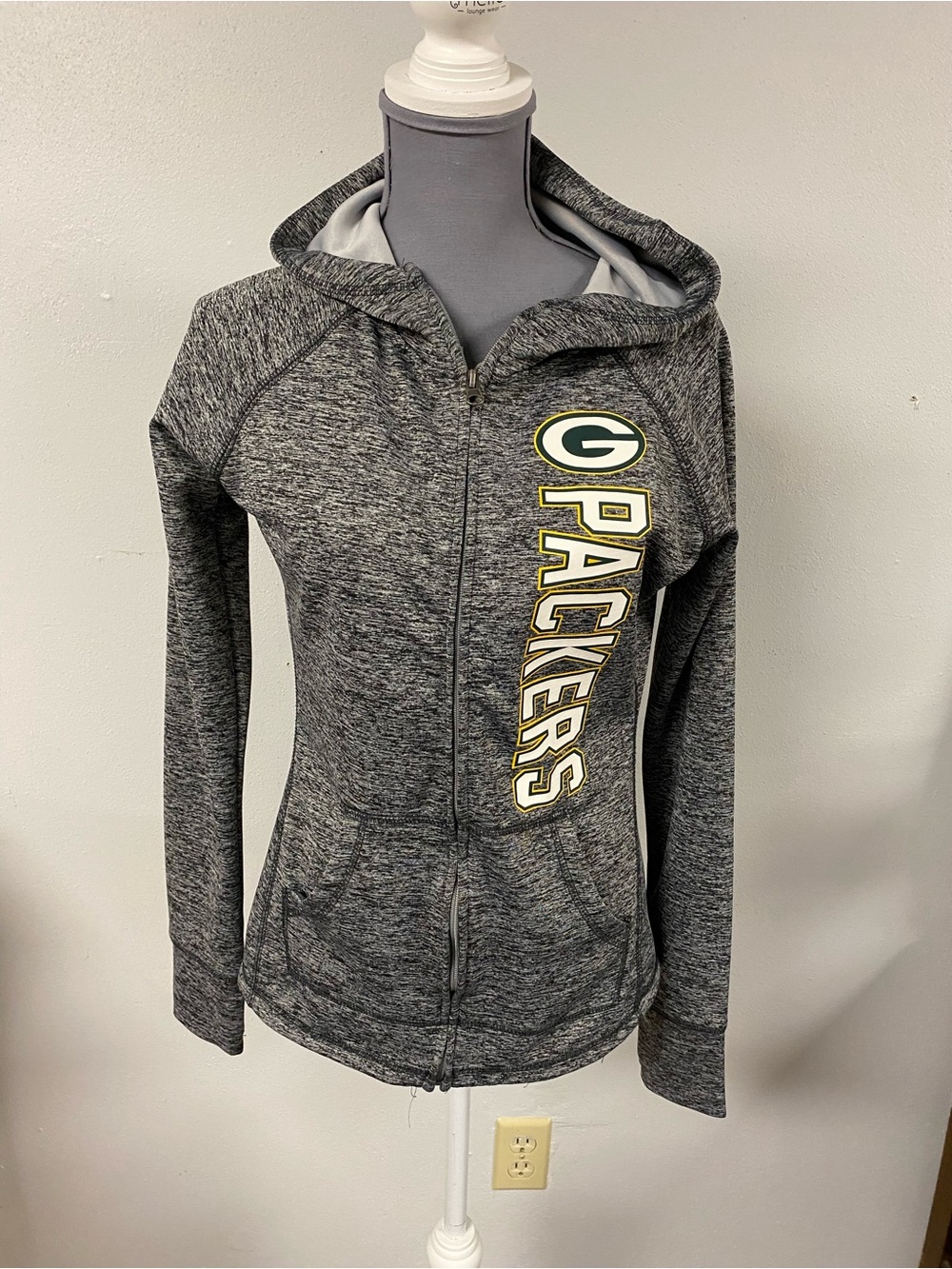 NFL Team Apparel Packers Women's Gray Full-Zip Hoodie. Size S
